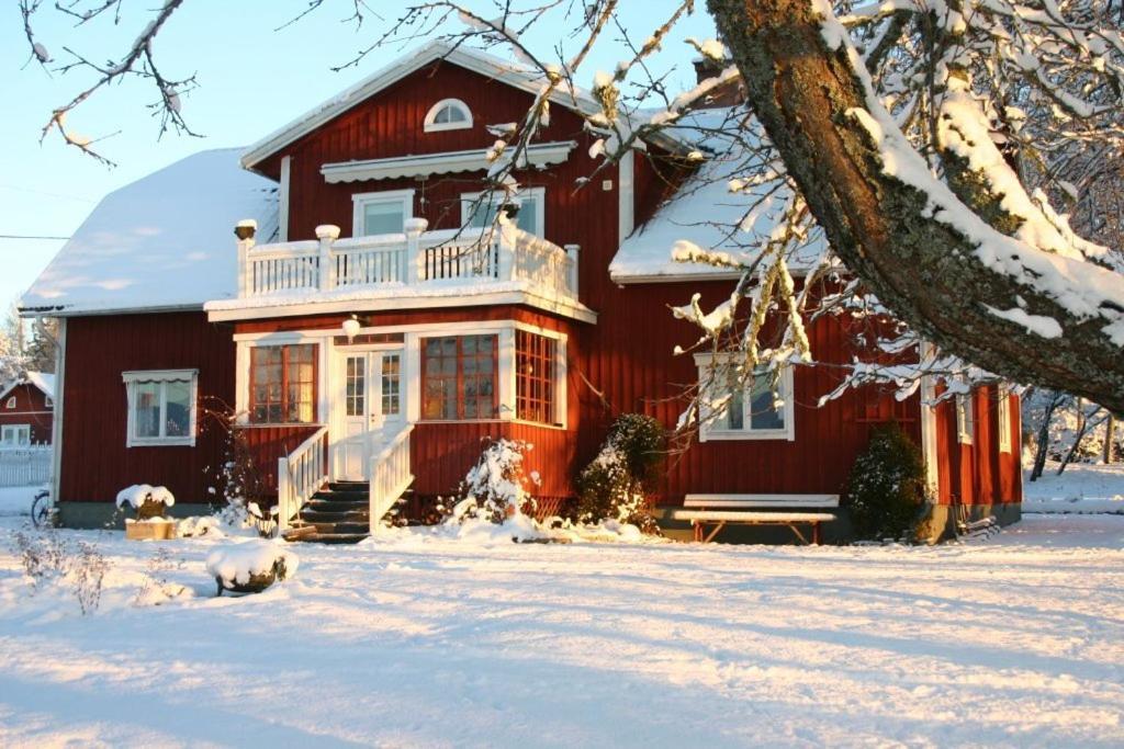 Kroksta Gard Bälinge Екстериор снимка